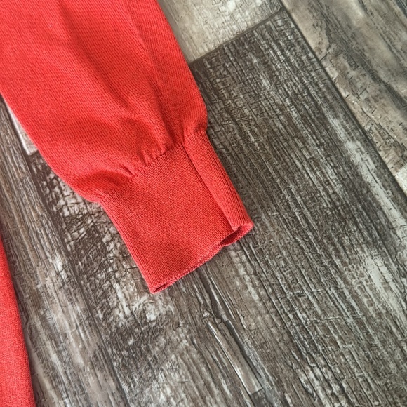 BANANAS REPUBLIC RED SWEATER, XSMALL - Picture 6 of 10